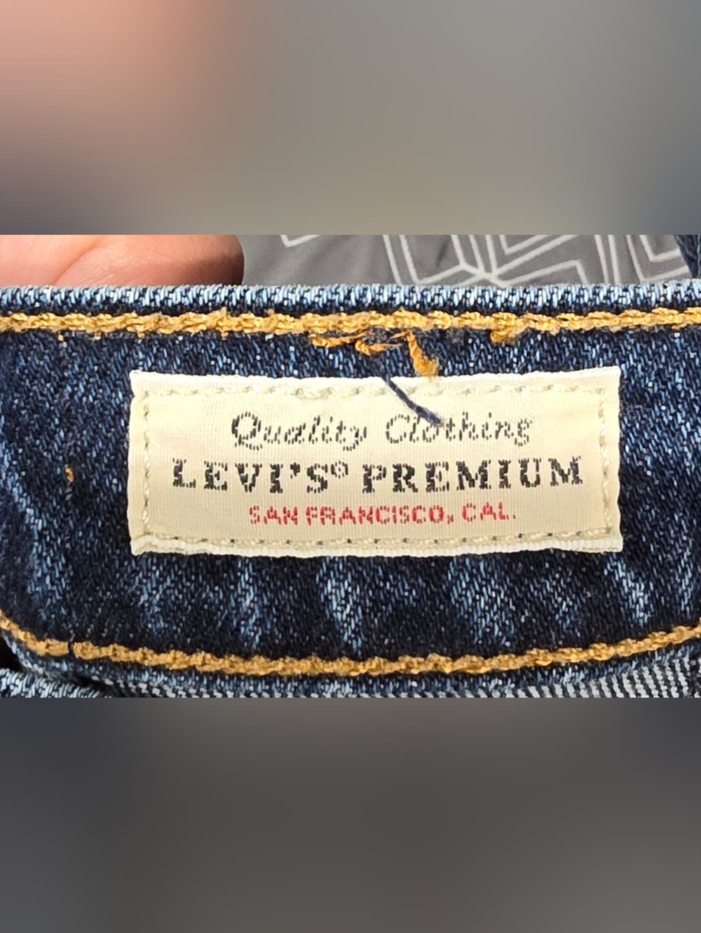 Levis High Waisted 501 Denim Shorts Size 30 - Picture 7 of 9